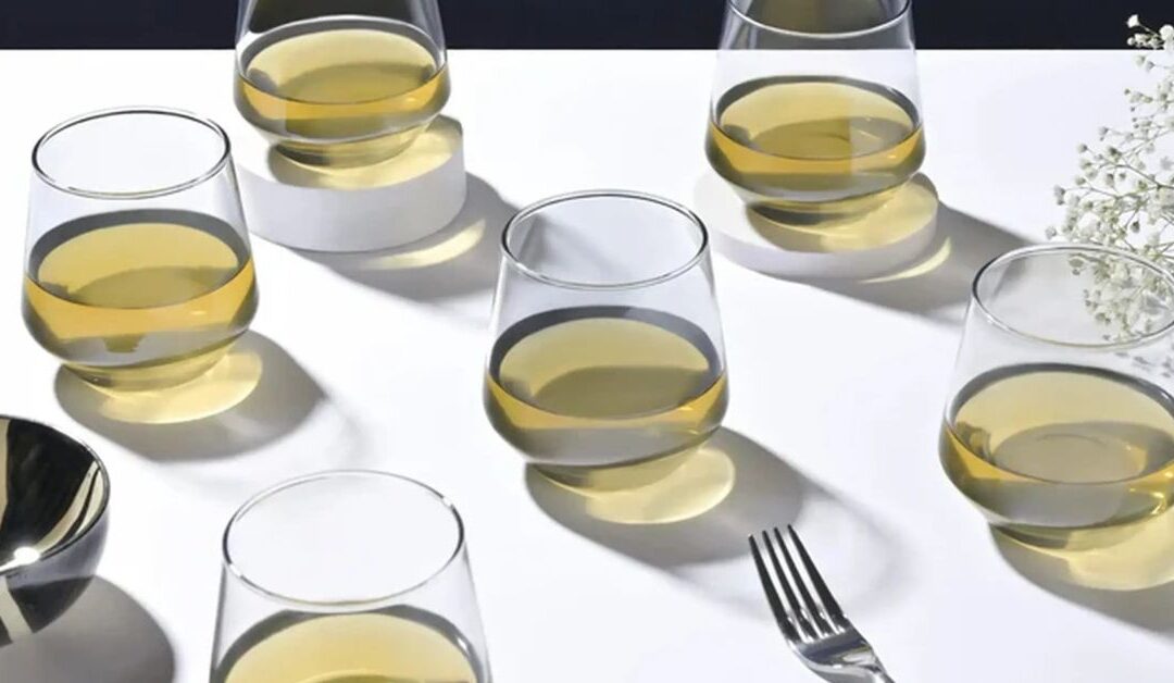 Spring Refresh: Seasonal Drinkware Trends to Brighten Your Home